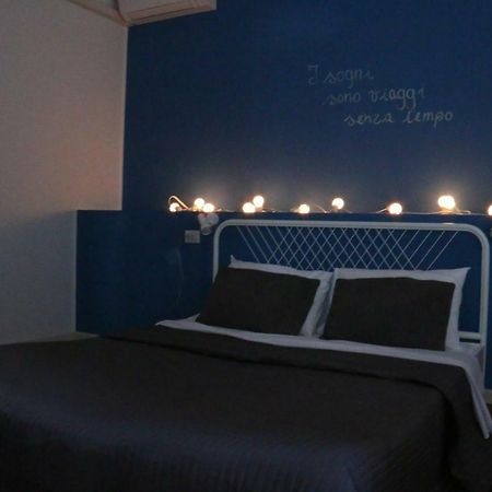 Senza Tempo Room & Breakfast กรัซซาโน วิสกอนติ ภายนอก รูปภาพ