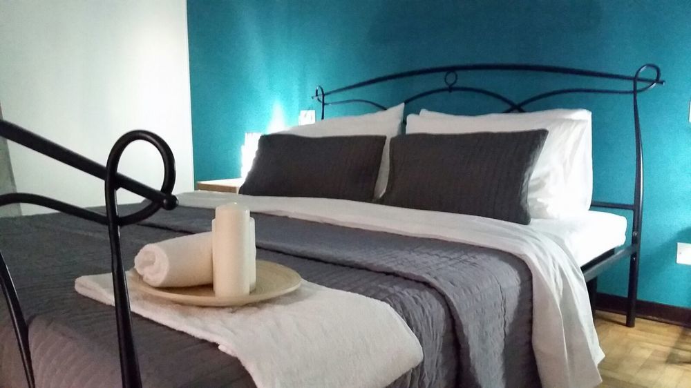 Senza Tempo Room & Breakfast กรัซซาโน วิสกอนติ ภายนอก รูปภาพ