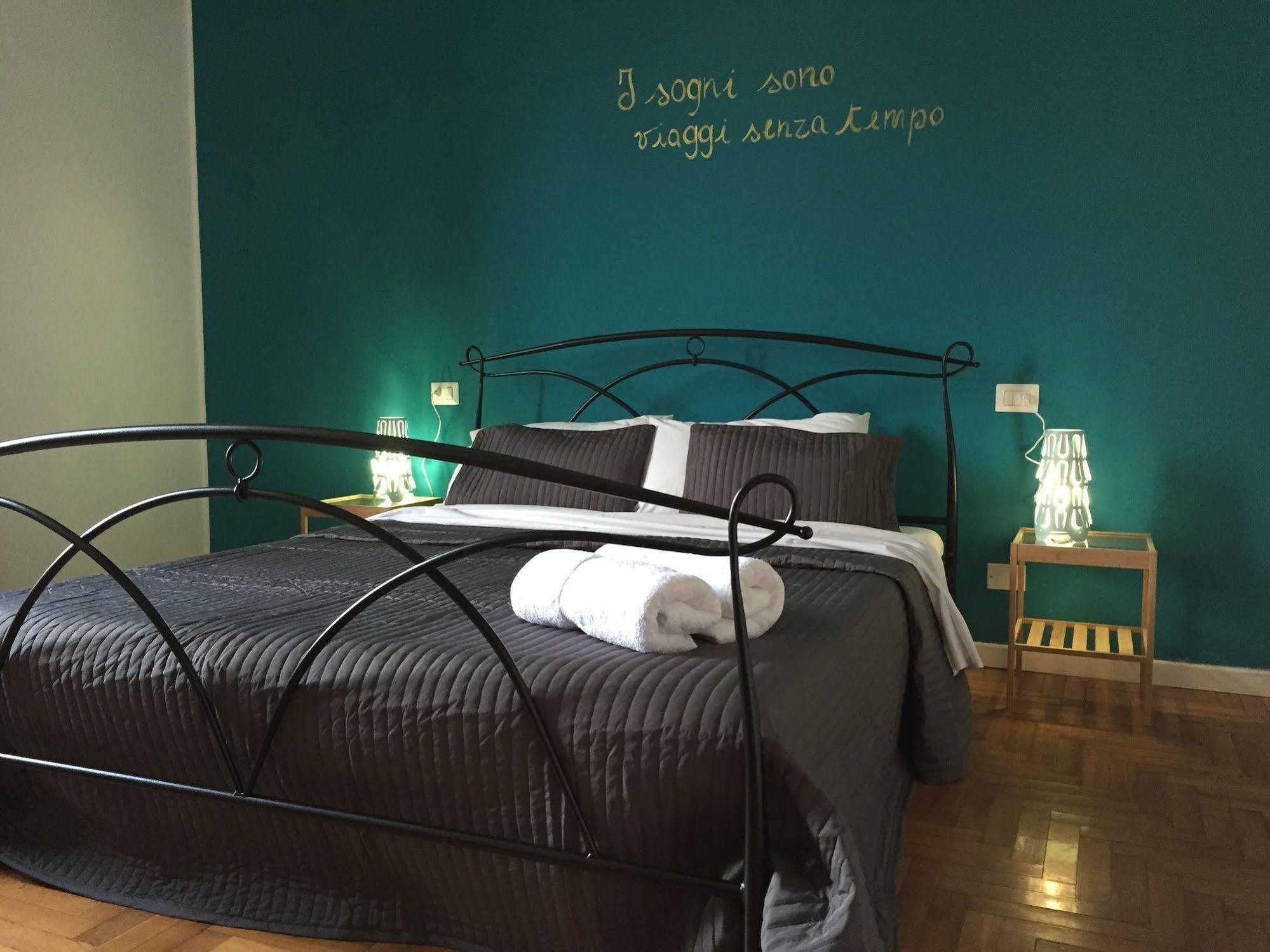 Senza Tempo Room & Breakfast กรัซซาโน วิสกอนติ ภายนอก รูปภาพ