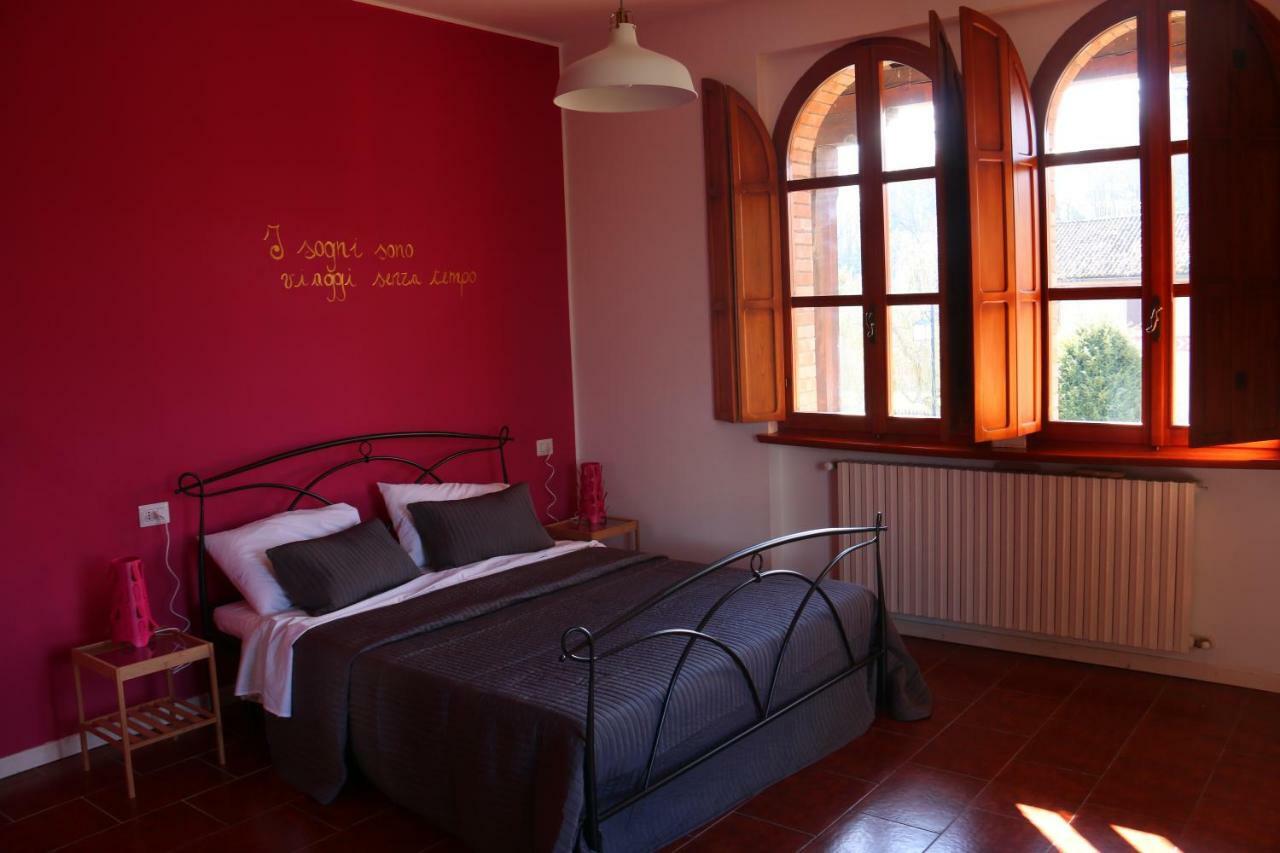 Senza Tempo Room & Breakfast กรัซซาโน วิสกอนติ ภายนอก รูปภาพ