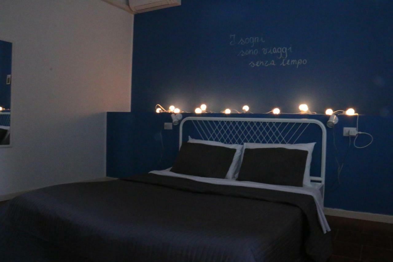 Senza Tempo Room & Breakfast กรัซซาโน วิสกอนติ ภายนอก รูปภาพ